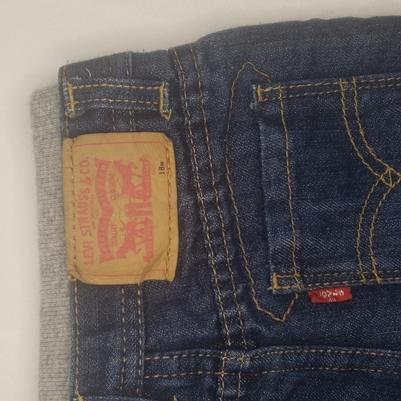 3/$30 LEVI'S Lined Elastic waist Bermuda Long Jean Denim Shorts - Picture 5 of 6